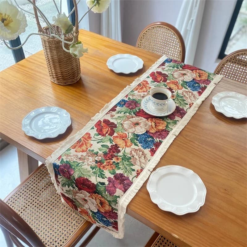 Runner da Tavola in Cotone e Lino Floreale Stile Country Americano con Nappine